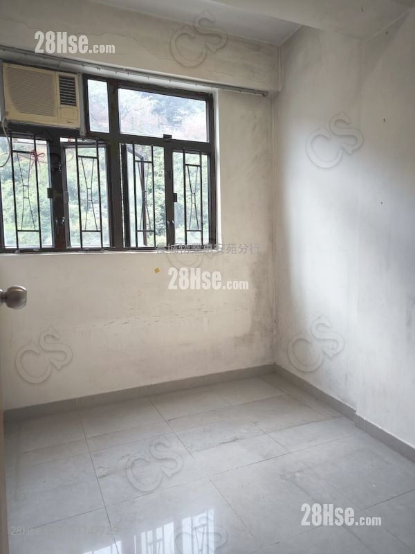 Chung Hing Mansion Sell 2 Bedrooms , 1 Bathroom 362 ft²
