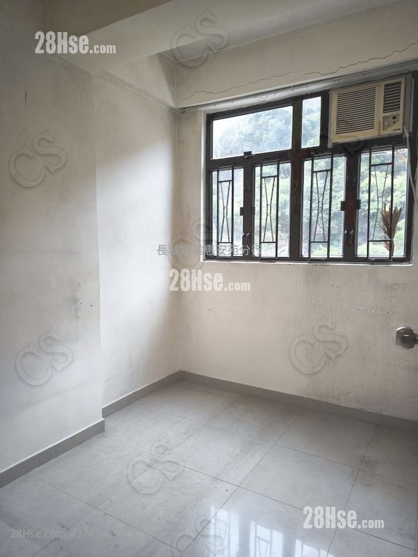 Chung Hing Mansion Sell 2 Bedrooms , 1 Bathroom 362 ft²