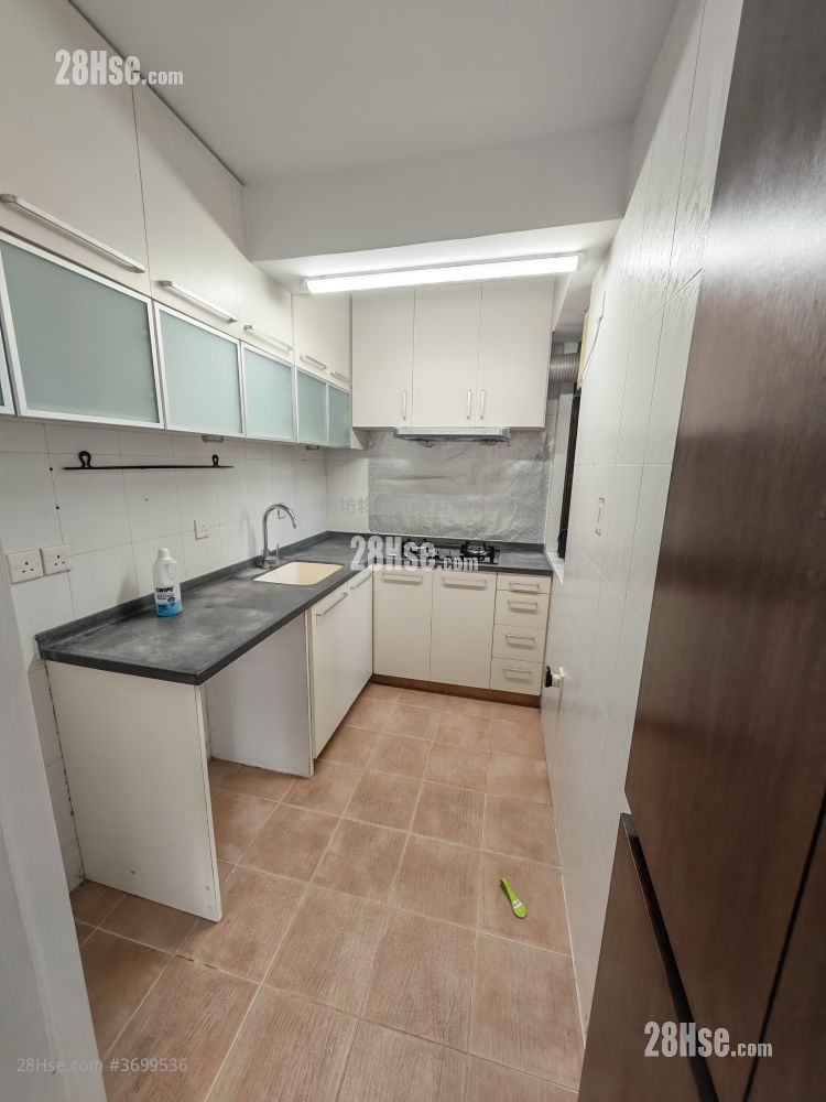 康怡花園 租盤 3 房 , 1 浴室 596 平方呎