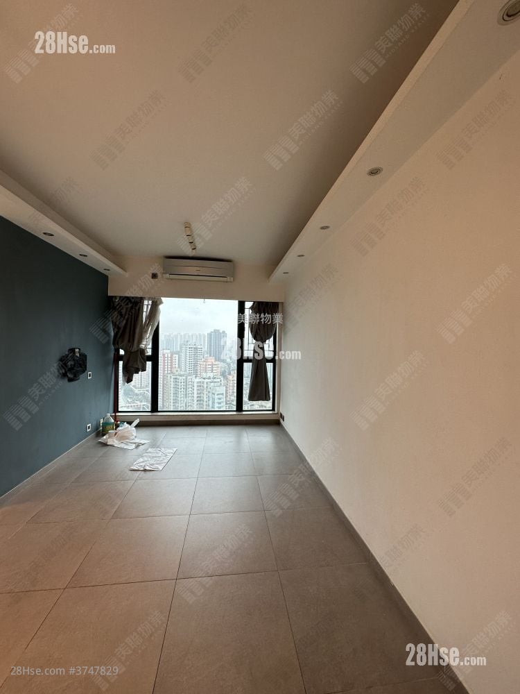 Parkview Court Sell 2 Bedrooms 471 ft²