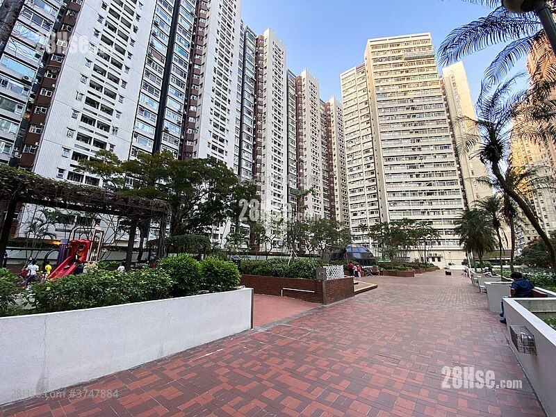 和富中心 售盘 3 房 , 2 浴室 854 平方尺