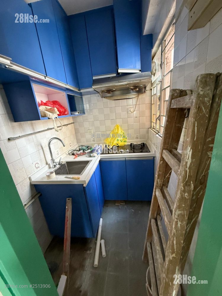 Lucky Mansion Sell 2 Bedrooms , 1 Bathroom 314 ft²