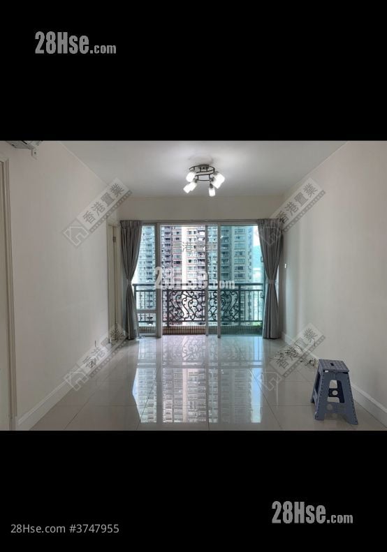 Metro Town Sell 3 Bedrooms , 2 Bathrooms 629 ft²