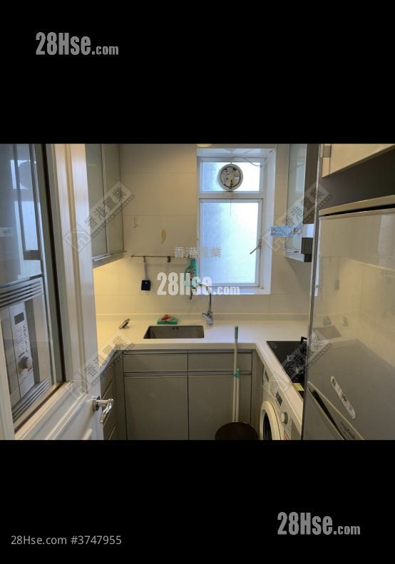 Metro Town Sell 3 Bedrooms , 2 Bathrooms 629 ft²