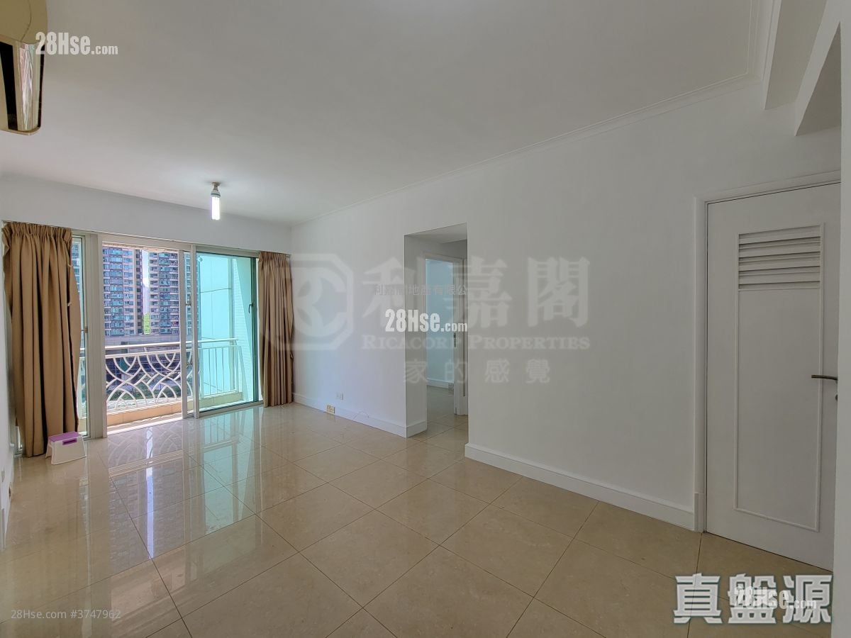 首都 售盘 3 房 716 平方尺