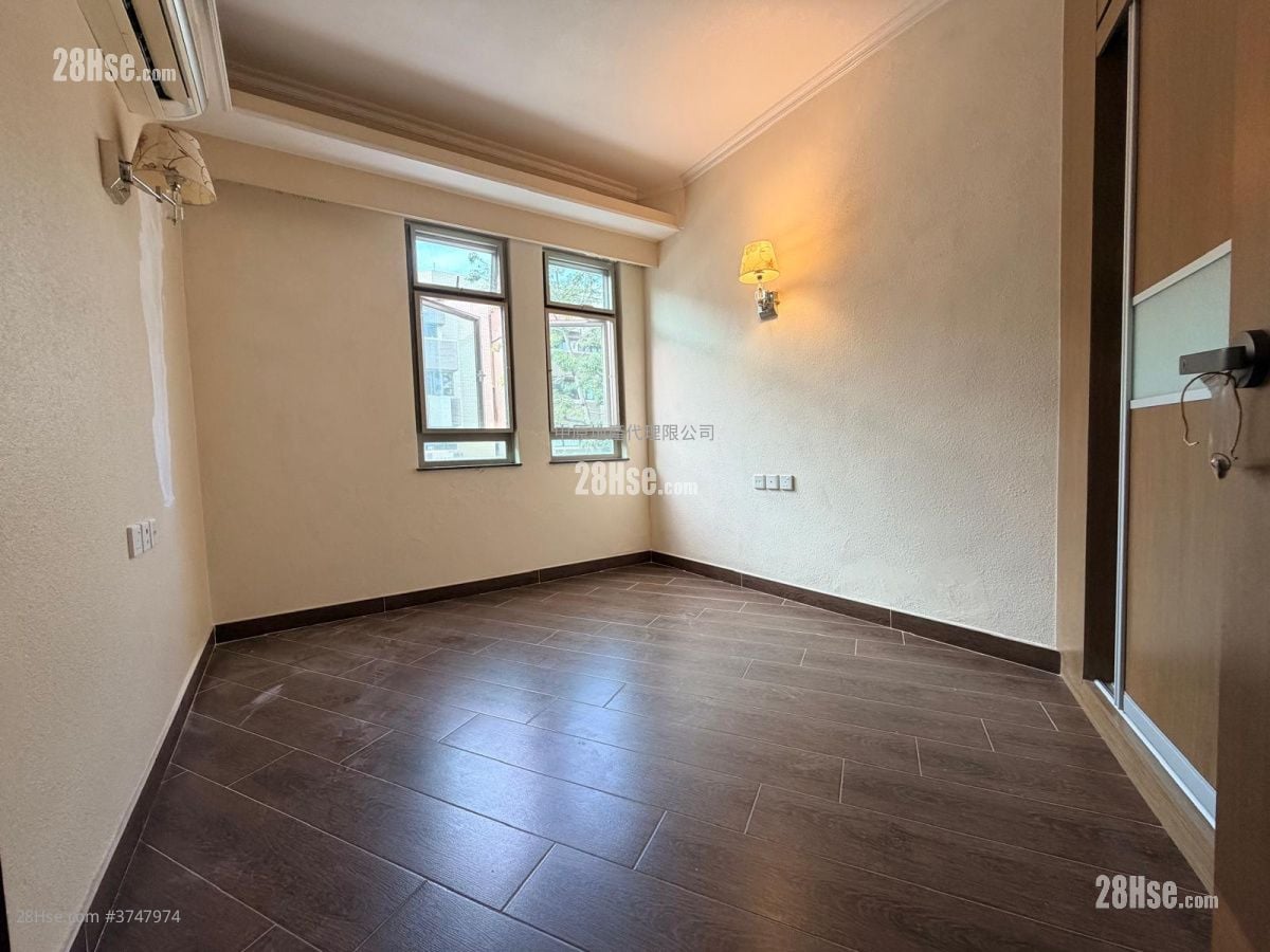 杏苑山庄 售盘 4 房 , 3 浴室 1,843 平方尺