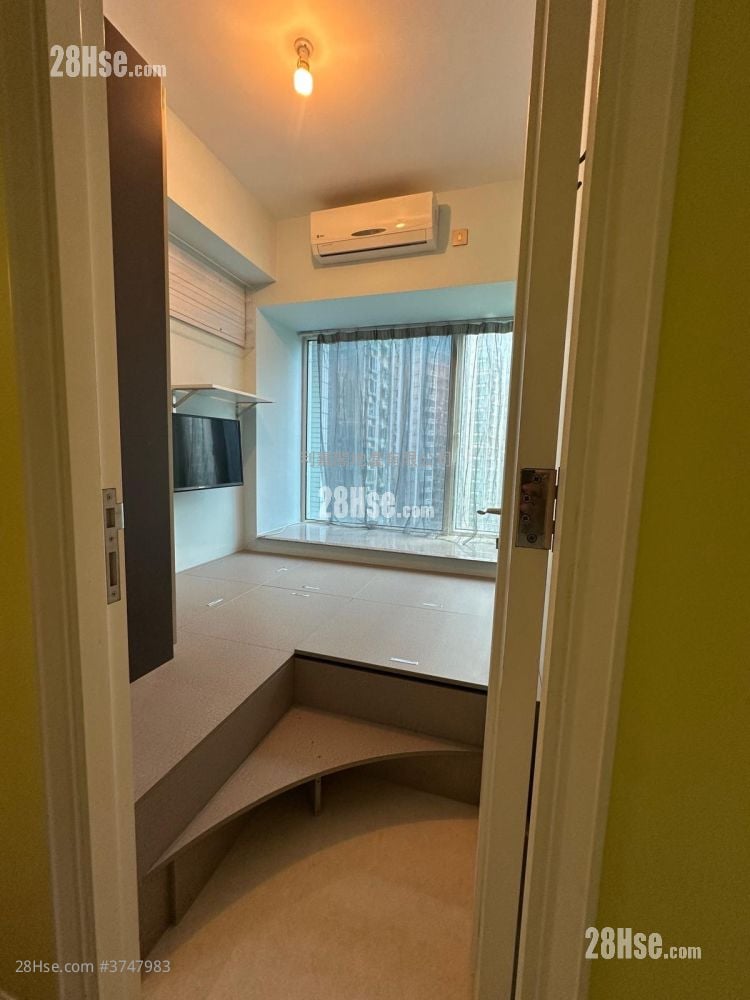 峻瀅 售盤 3 房 693 平方呎