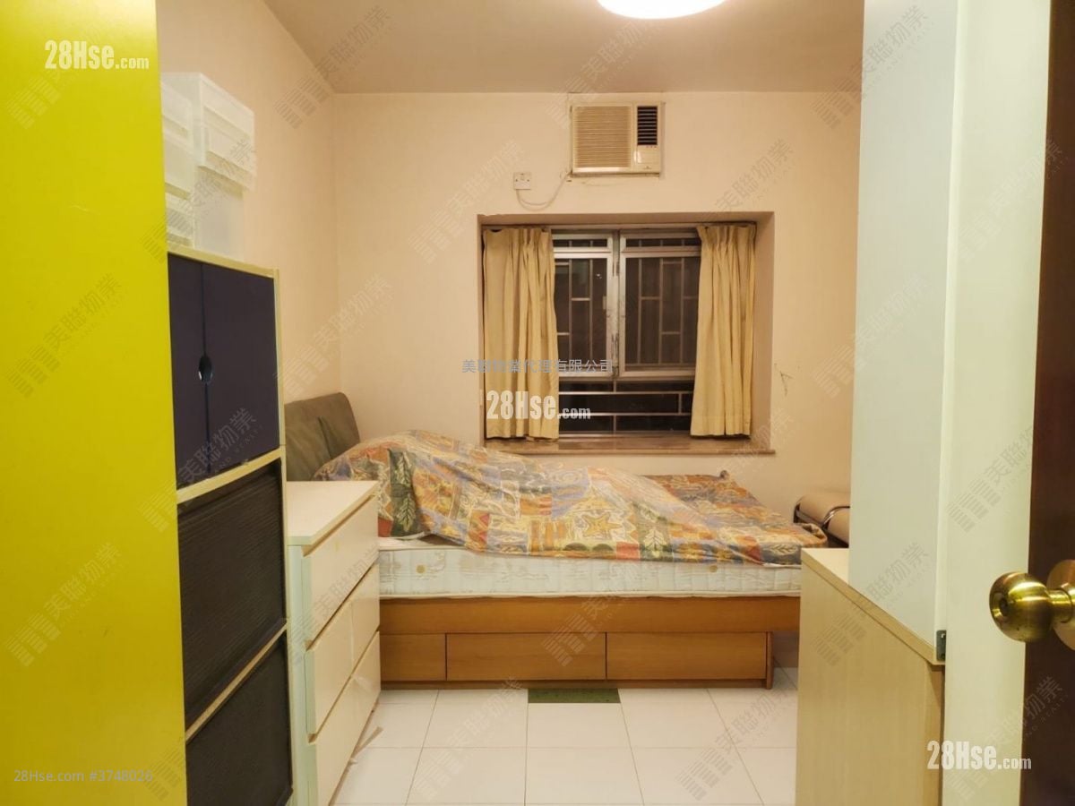 Beacon Heights Sell 3 Bedrooms , 2 Bathrooms 807 ft²