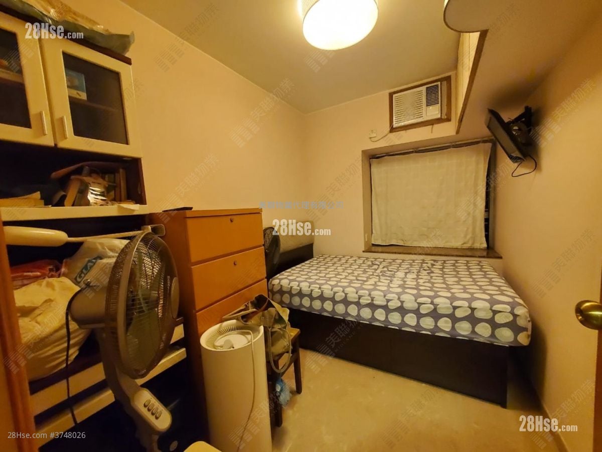 Beacon Heights Sell 3 Bedrooms , 2 Bathrooms 807 ft²