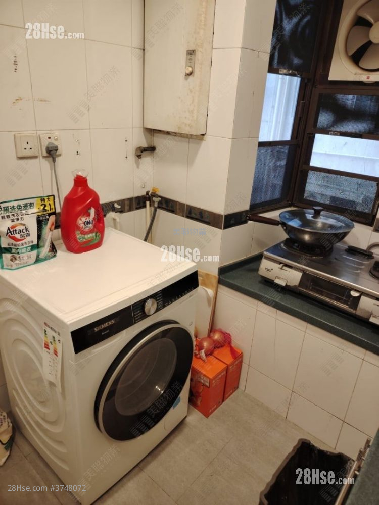 富豪花园 售盘 3 房 725 平方尺