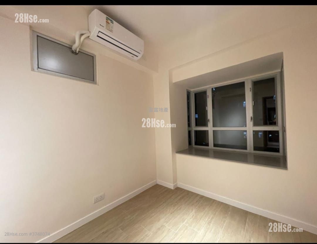 Tai Po Centre Sell 2 Bedrooms , 1 Bathroom 361 ft²