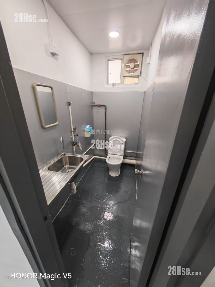 Tsing Yi Industrial Centre Rental 1 Bedroom , 1 Toilet