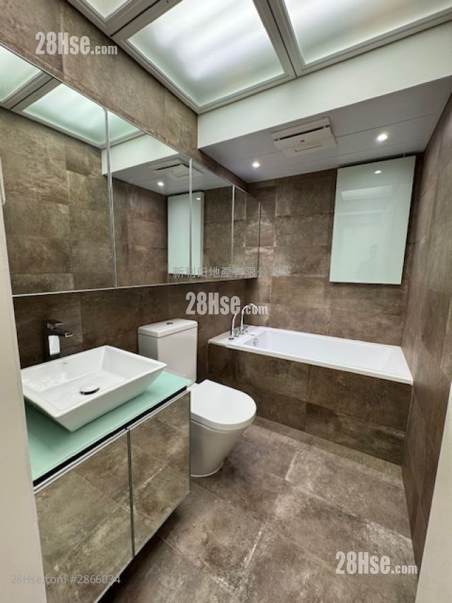 蟠龍苑 租盤 3 房 , 2 浴室 1,096 平方呎