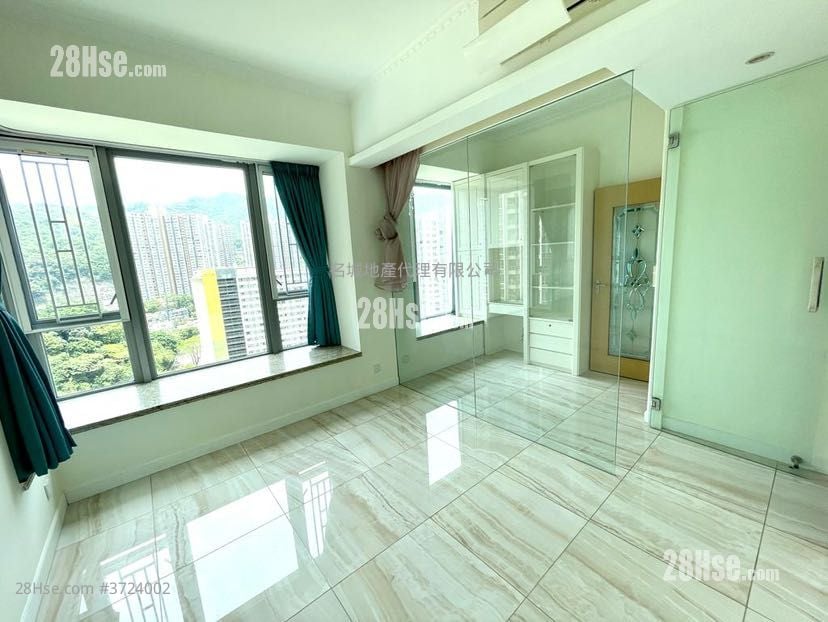 溱岸8号 售盘 3 房 , 2 浴室 737 平方尺