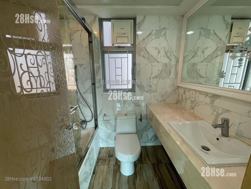 溱岸8号 售盘 3 房 , 2 浴室 737 平方尺