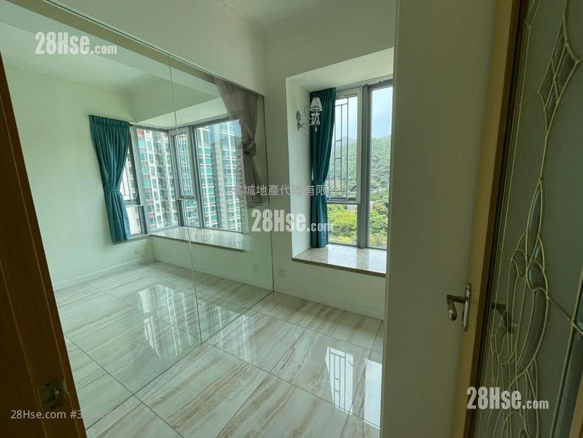 溱岸8号 售盘 3 房 , 2 浴室 737 平方尺