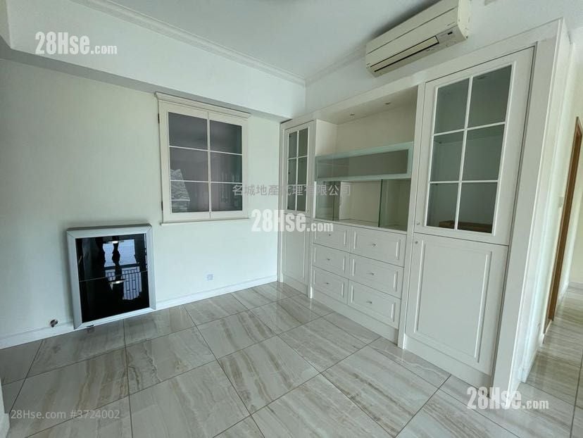 溱岸8号 售盘 3 房 , 2 浴室 737 平方尺