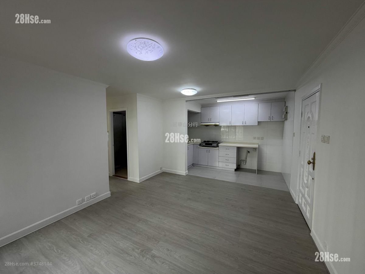 Taikoo Shing Sell 3 Bedrooms 582 ft²