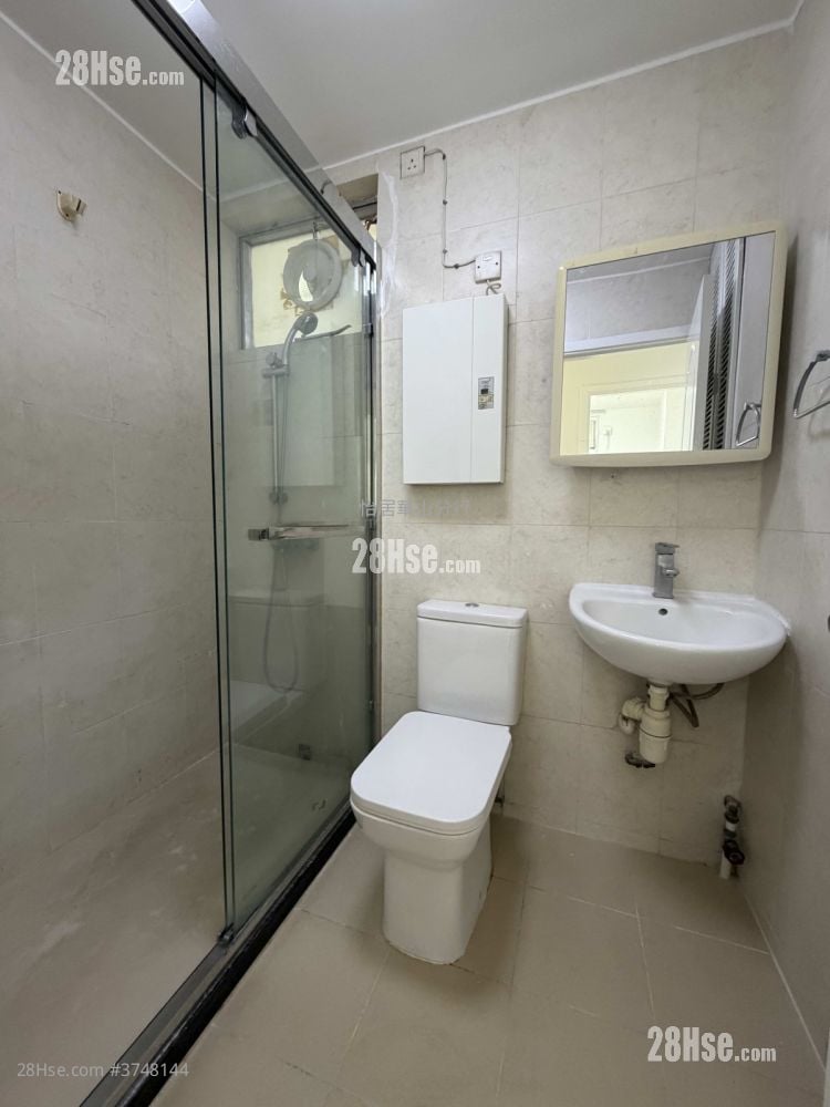 Taikoo Shing Sell 3 Bedrooms 582 ft²