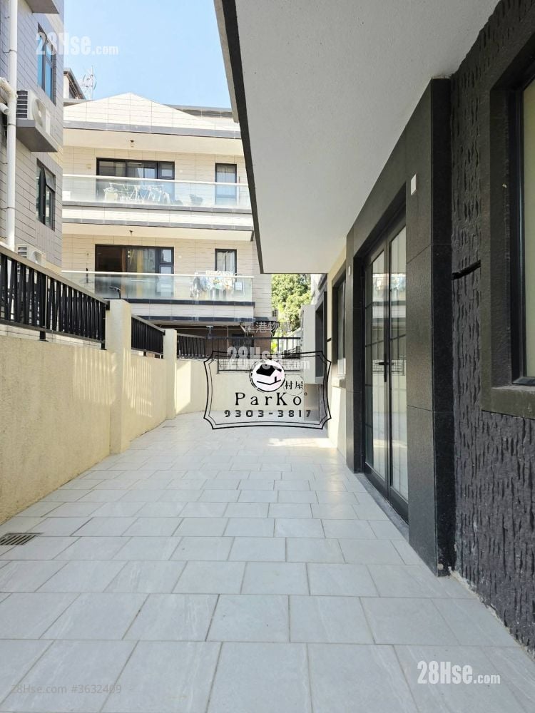 村屋 售盤 3 房 , 2 浴室 700 平方呎