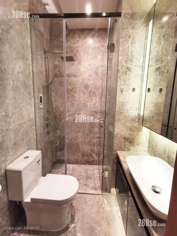 喜点 售盘 1 房 , 1 浴室 340 平方尺