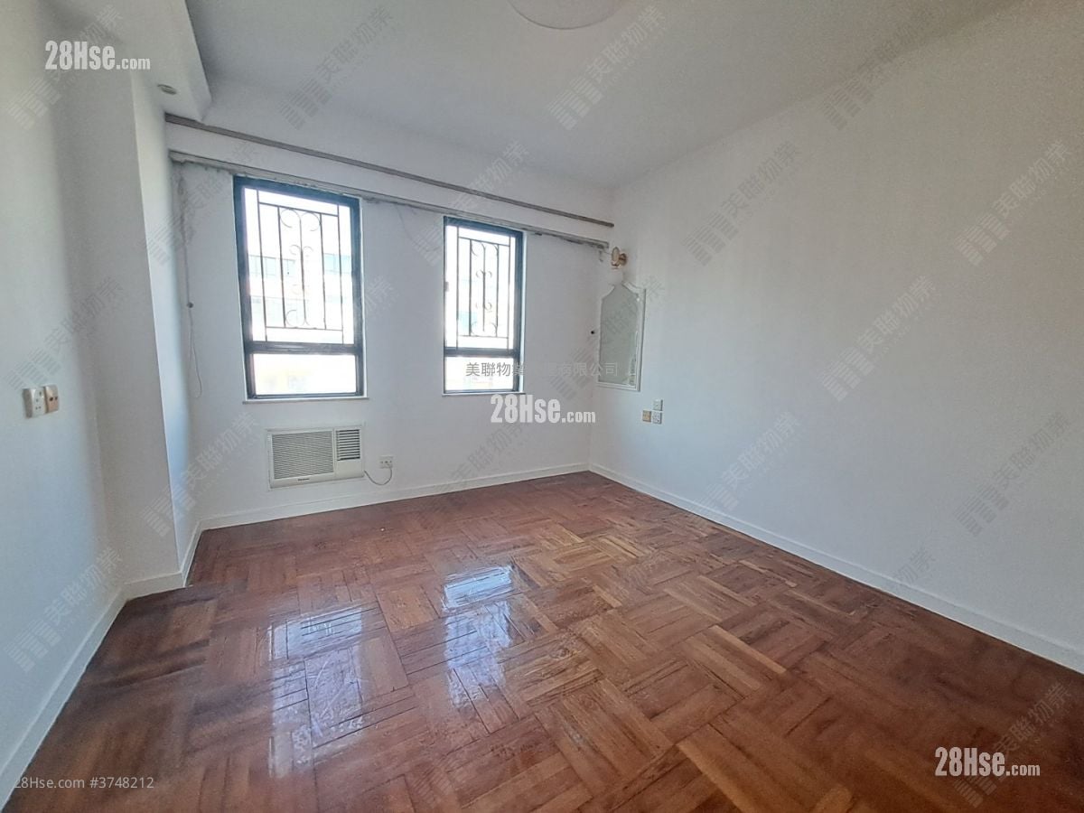 Grandeur Villa Sell 3 Bedrooms 1,037 ft²