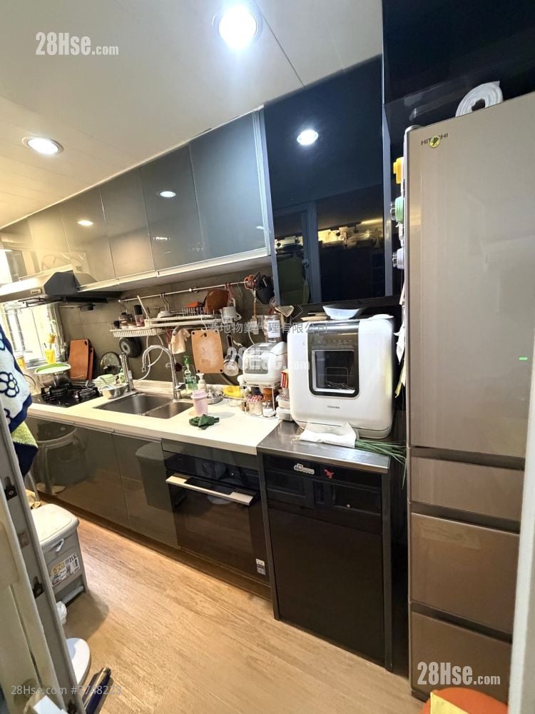 Bedford Gardens Sell 547 ft²