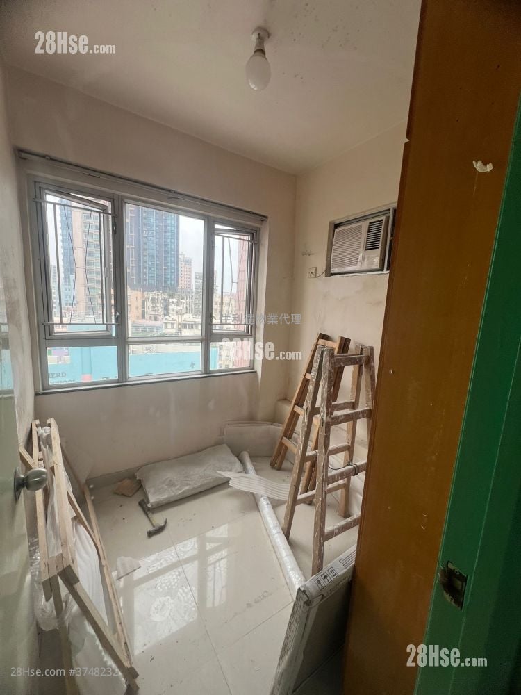 Lucky Mansion Sell 2 Bedrooms , 1 Bathroom 314 ft²