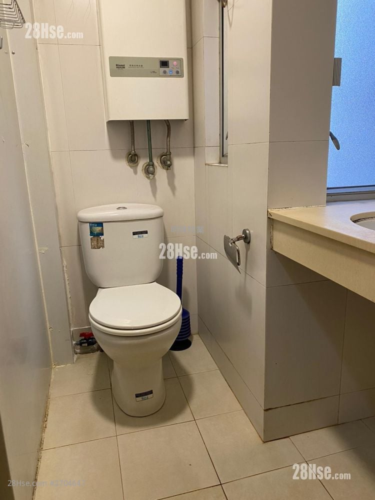 Tonnochy Towers Sell 2 Bedrooms , 1 Bathroom 354 ft²