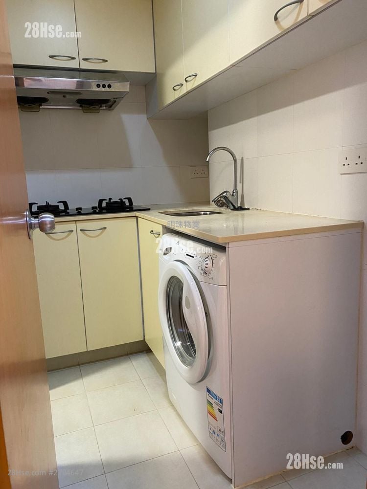 Tonnochy Towers Sell 2 Bedrooms , 1 Bathroom 354 ft²