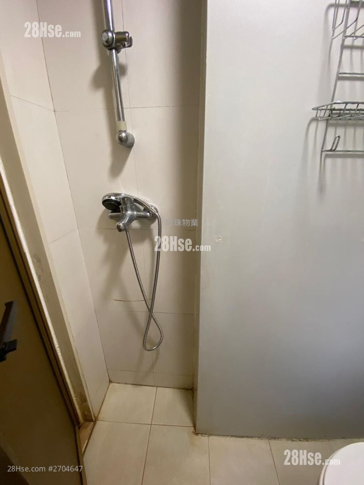 Tonnochy Towers Sell 2 Bedrooms , 1 Bathroom 354 ft²