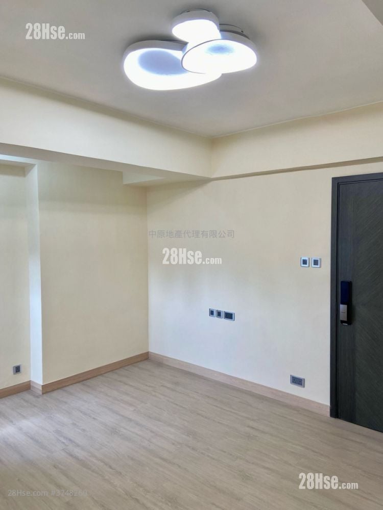 廳: 嘉登大廈 售盤 2 房 , 1 浴室 593 平方呎