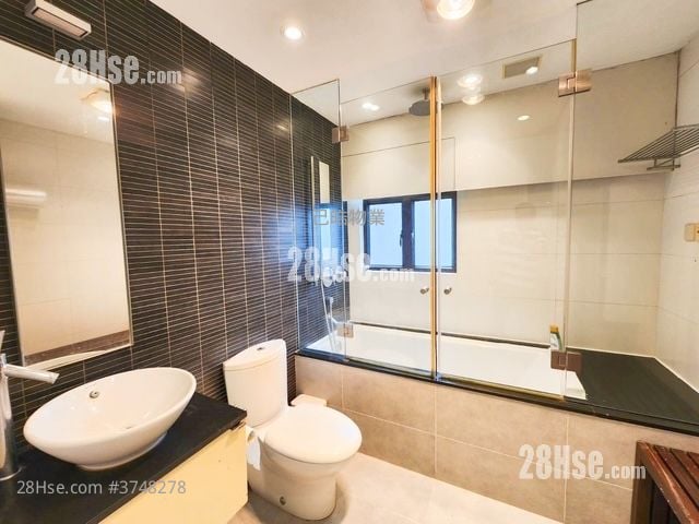 阳明山庄 售盘 3 房 , 2 浴室 1,886 平方尺