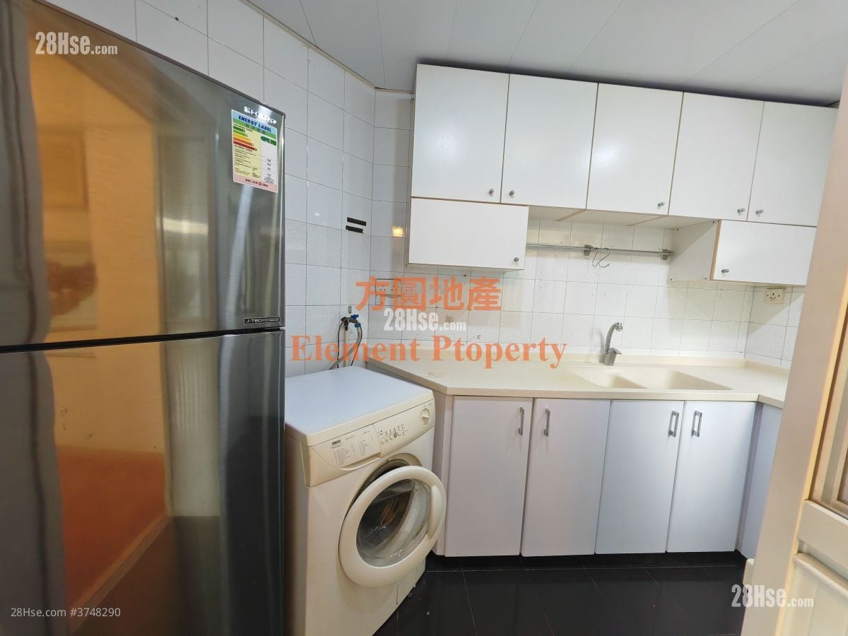 Laguna City Sell 3 Bedrooms , 2 Bathrooms 687 ft²