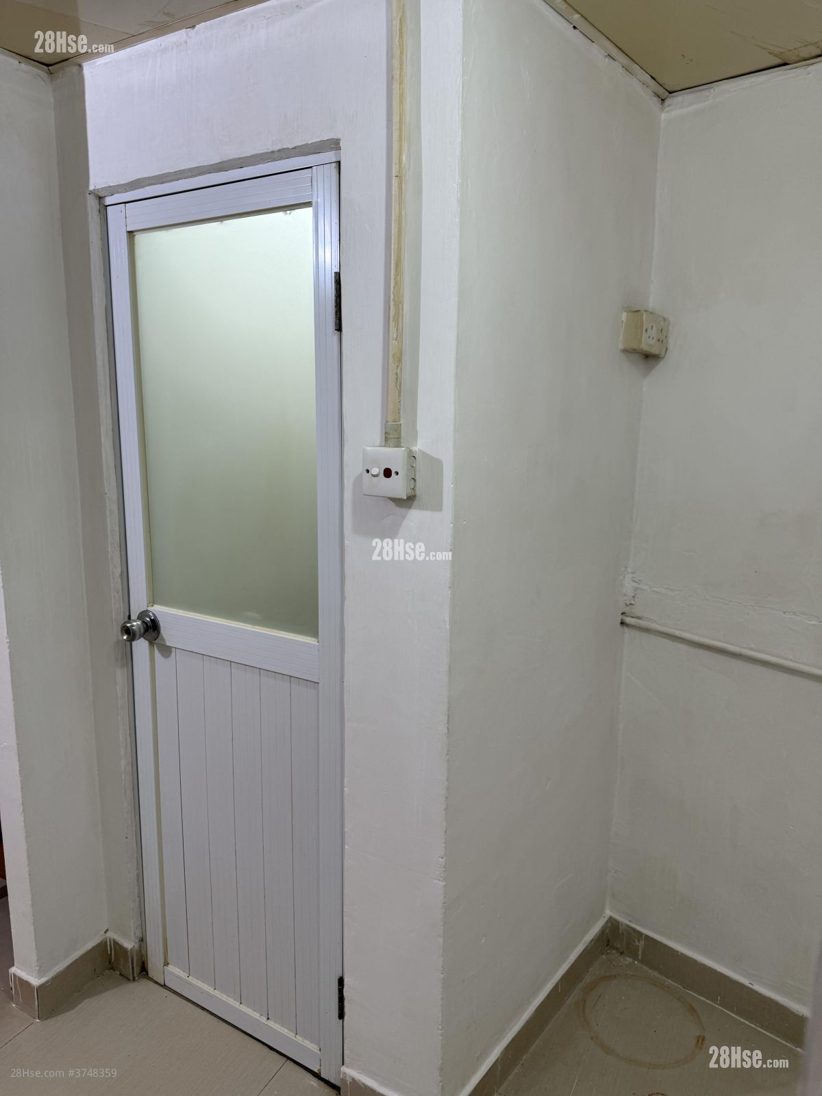 鯉魚門三家村 租盤 開放式間隔 , 1 浴室 200 平方呎