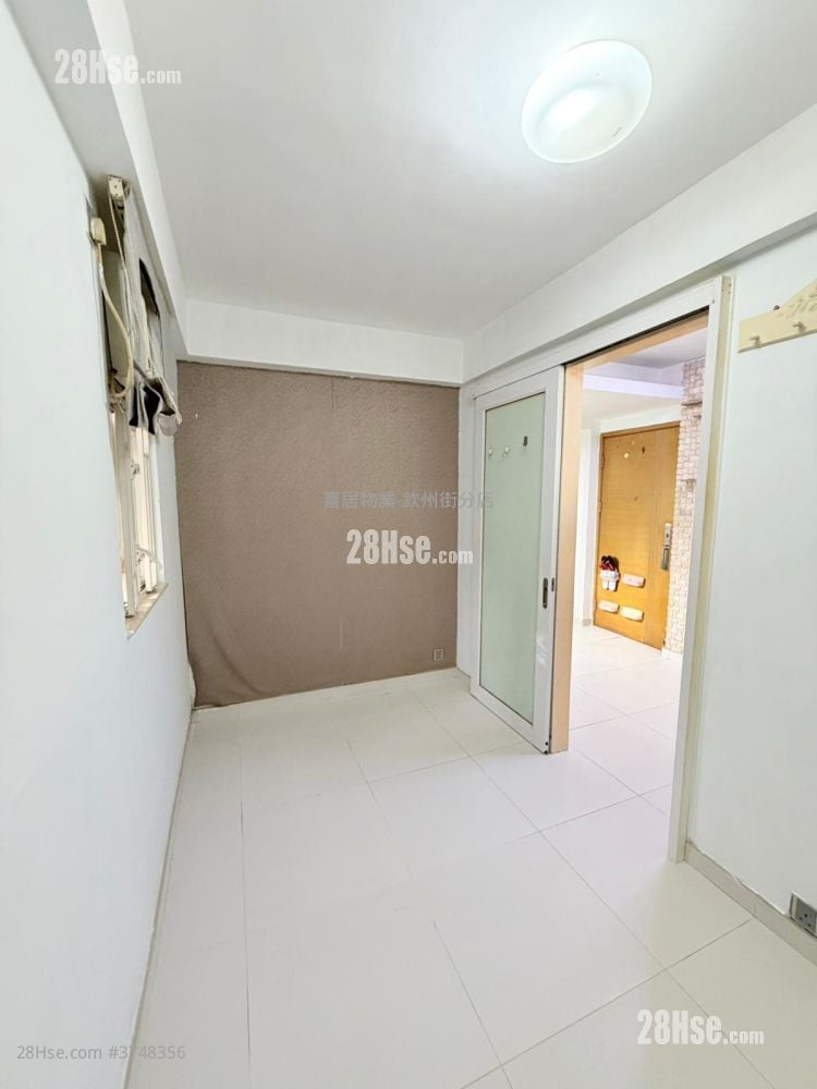 Gold Ming Building Sell 1 Bedroom , 1 Bathroom 256 ft²