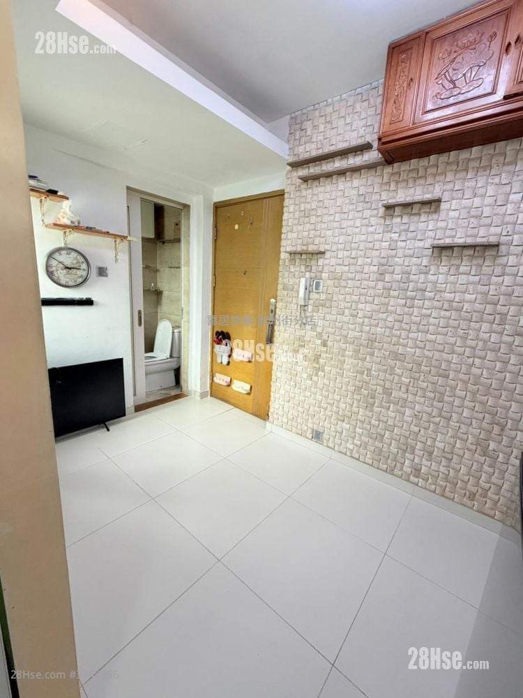Gold Ming Building Sell 1 Bedroom , 1 Bathroom 256 ft²