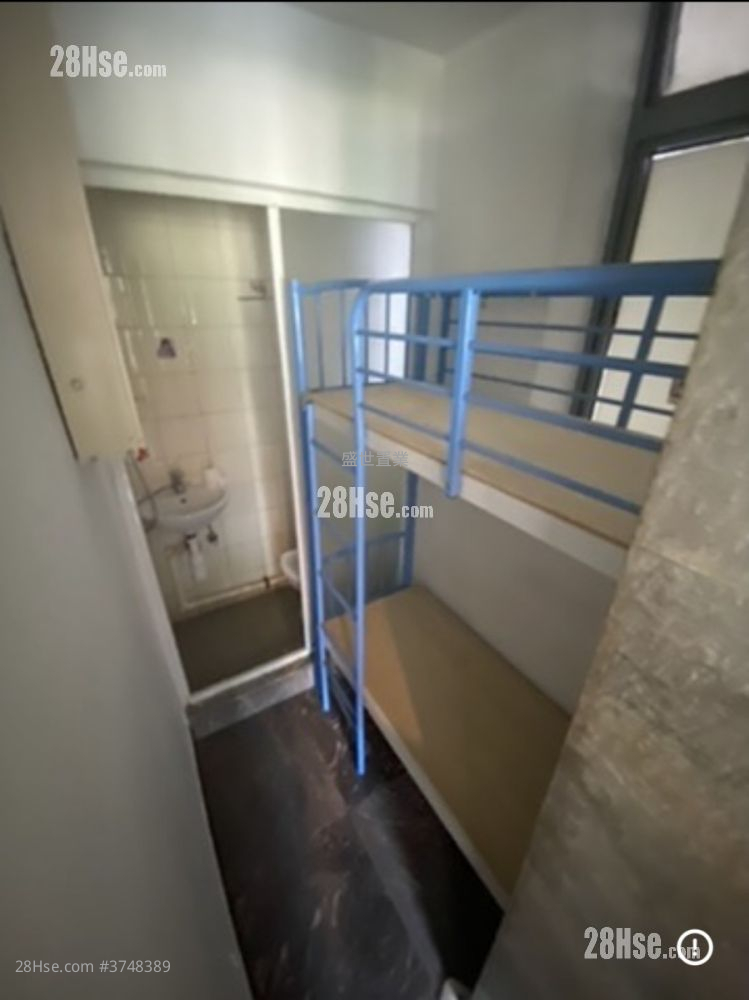 The Palazzo Sell 3 Bedrooms , 2 Bathrooms 940 ft²