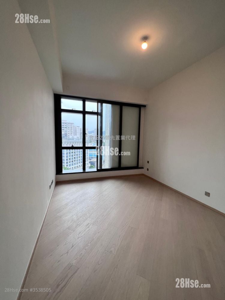 傲玟 租盘 3 房 , 4 浴室 1,388 平方尺