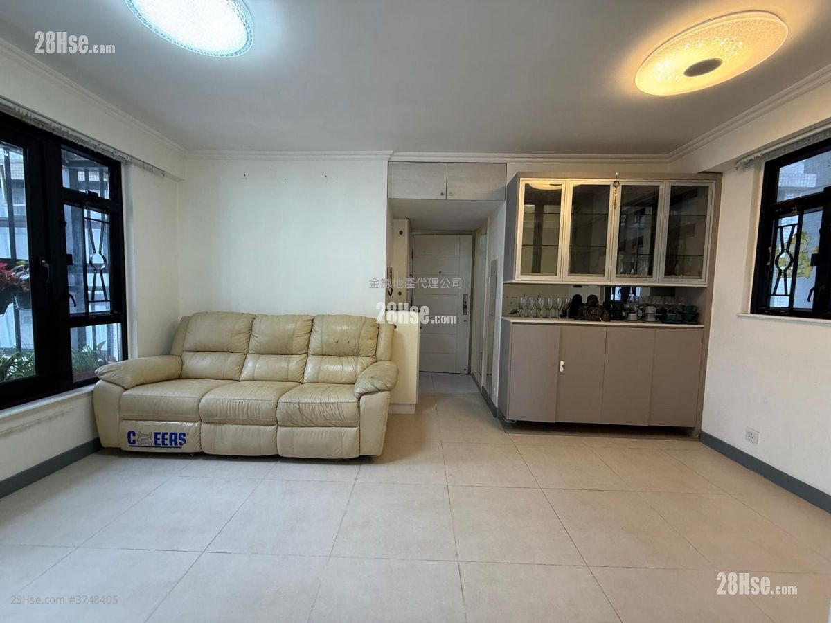 骏发花园 售盘 2 房 , 1 浴室 478 平方尺