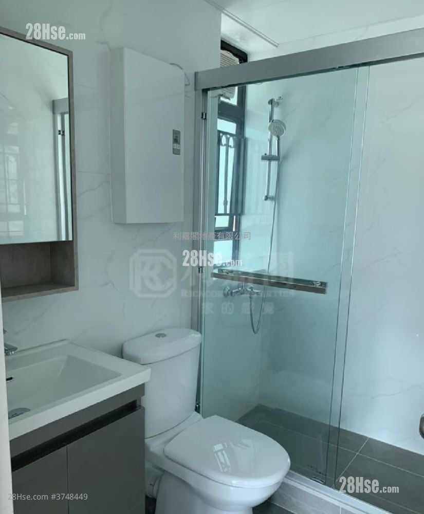 骏景园 售盘 3 房 , 2 浴室 958 平方尺