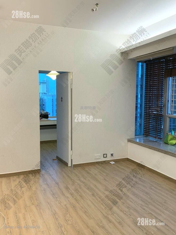 厅: 蝶翠峰 售盘 2 房 , 1 浴室 419 平方尺