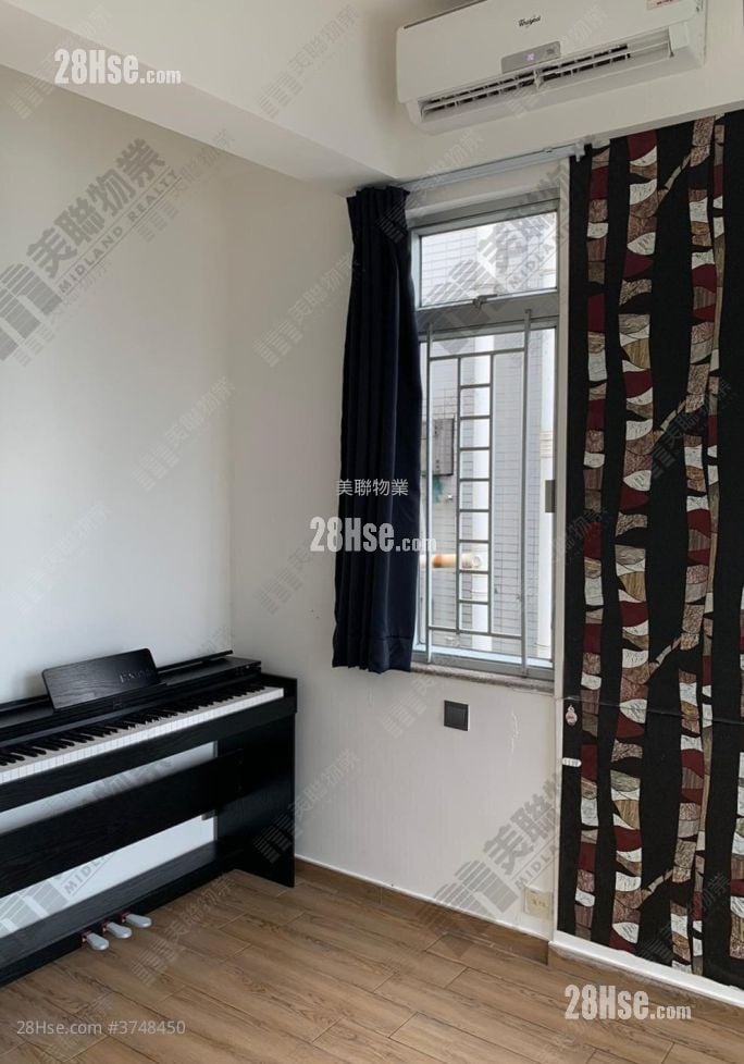 睡房 1: 蝶翠峰 售盘 2 房 , 1 浴室 419 平方尺