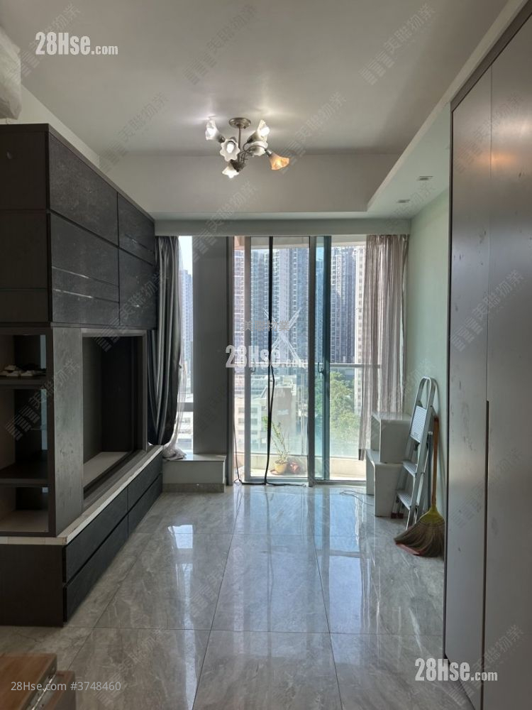 Savannah Sell 2 Bedrooms 464 ft²