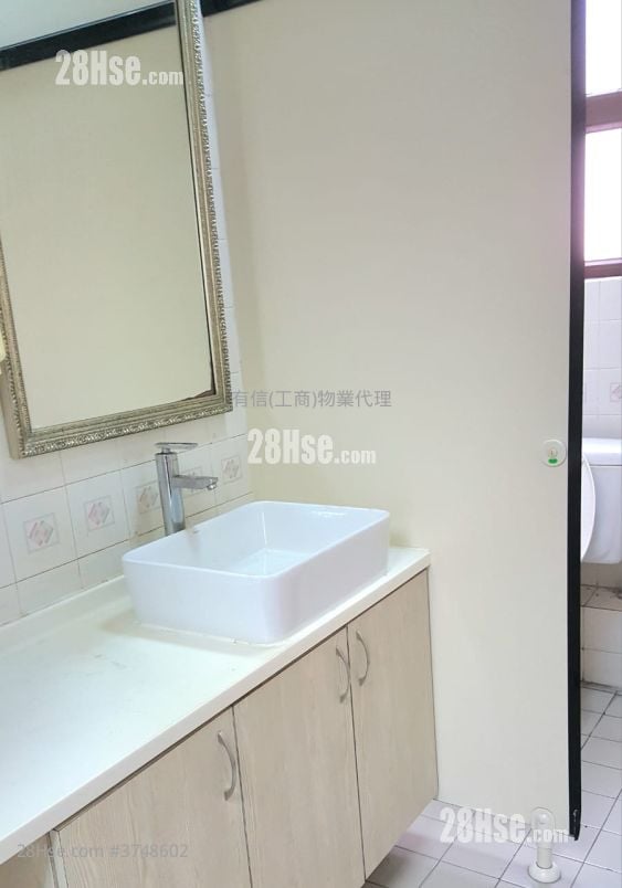 浪淘大廈 租盤 2 房 , 1 廁所