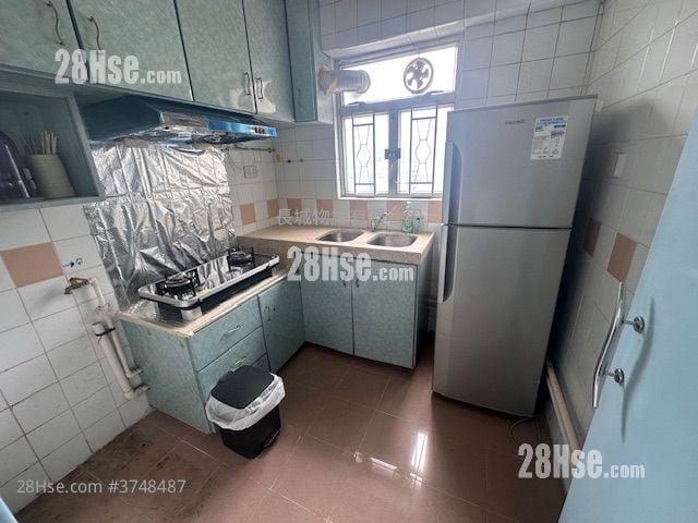 富欣花园 售盘 2 房 , 1 浴室 484 平方尺