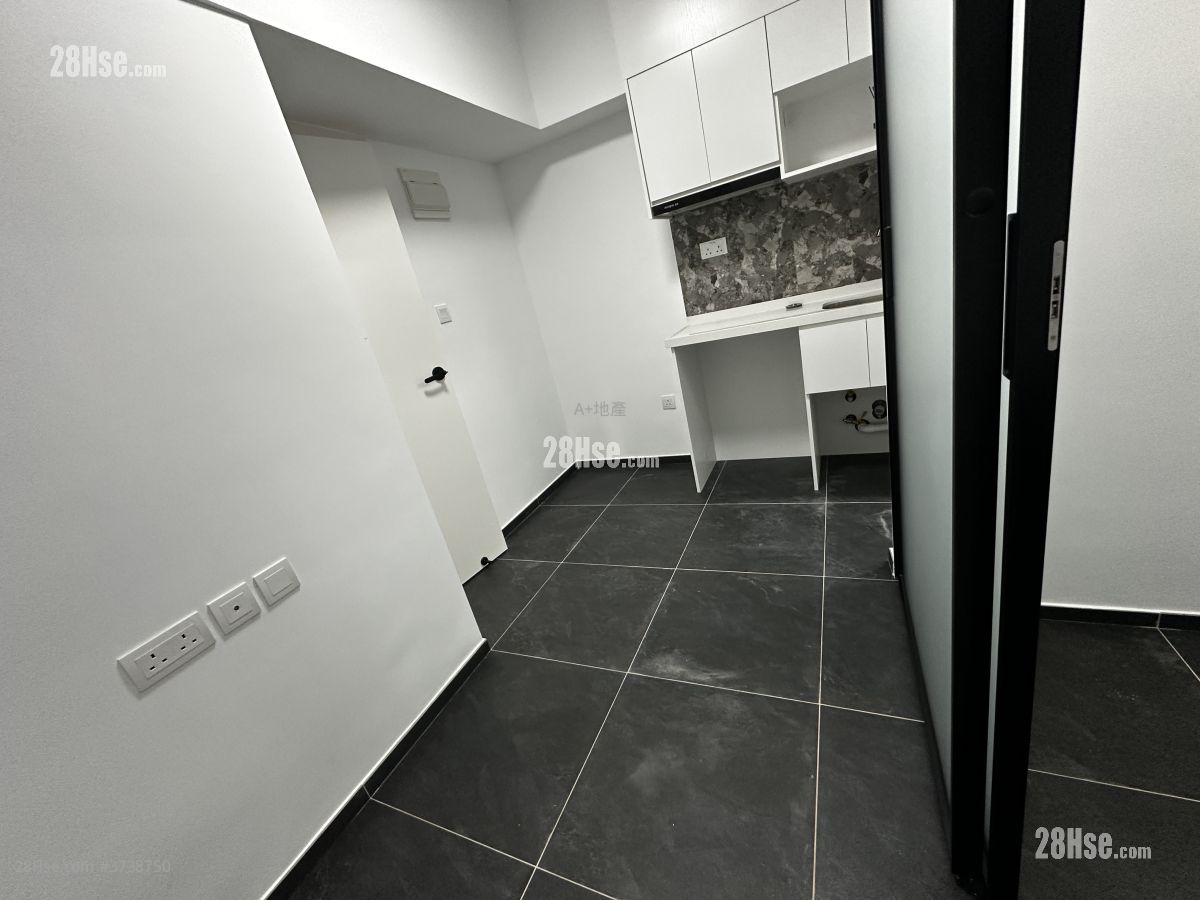 龍飛大廈 租盤 1 房 , 1 浴室 180 平方呎