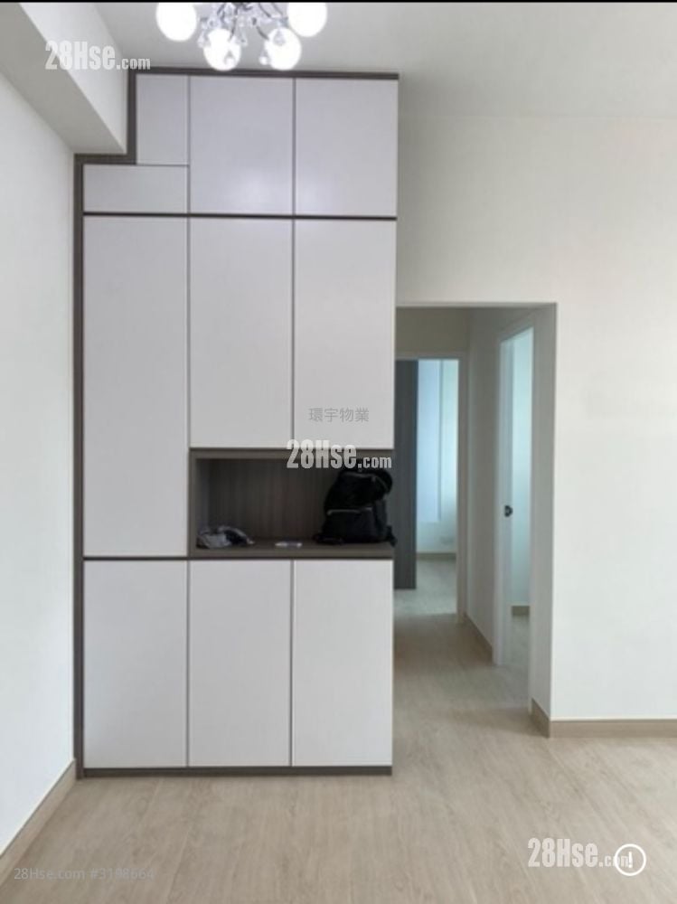 Indihome Sell 2 Bedrooms , 1 Bathroom 420 ft²