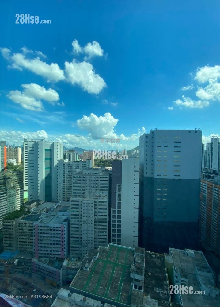 Indihome Sell 2 Bedrooms , 1 Bathroom 420 ft²