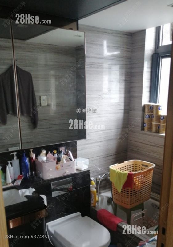 The Wings Sell 3 Bedrooms , 3 Bathrooms 735 ft²